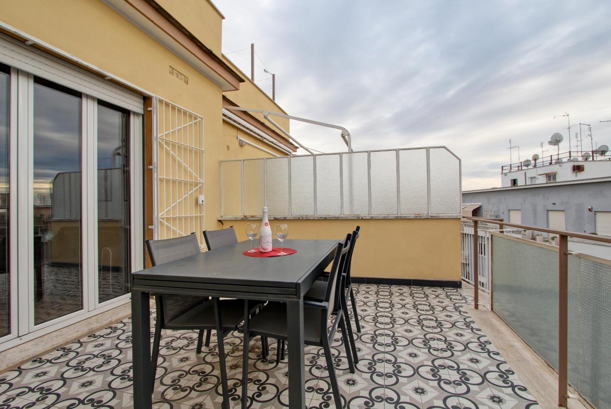 Design Monteverde Flat * Rom
